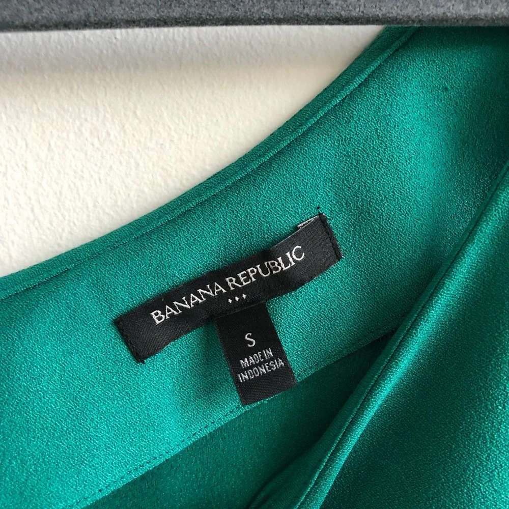 Banana Republic Emerald Green One-Shoulder Tank Top - Picture 3 of 6